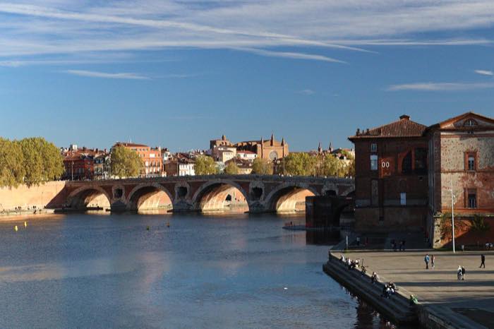 La Garonne, le Pont-Neuf et les quais de Toulouse